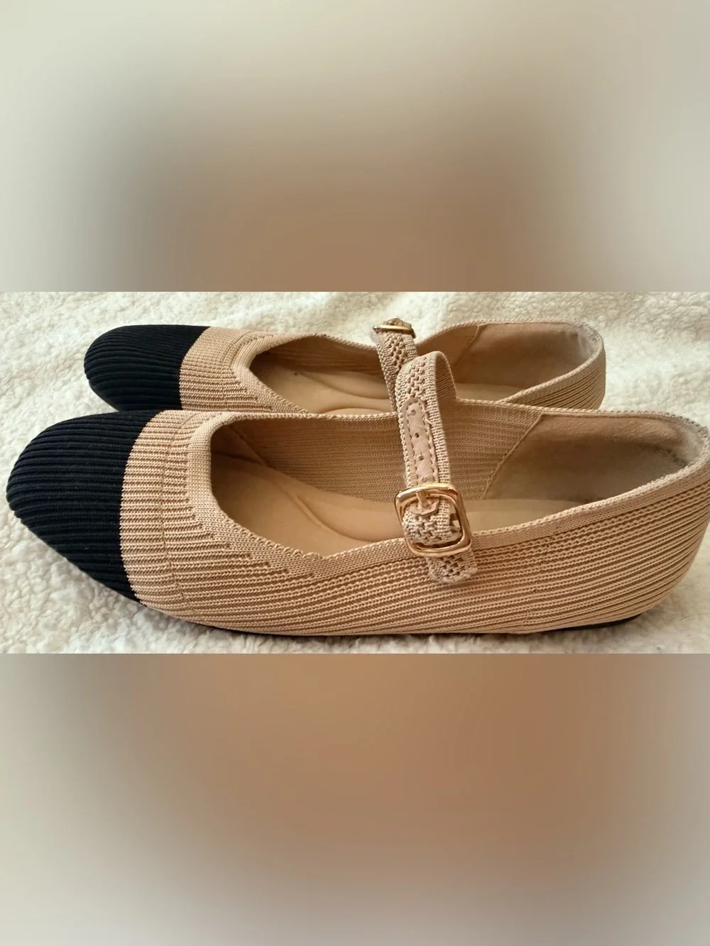 CUSHIONAIRE Women's Petal Mary Jane Knit Flat Beige/Black Size 7.5